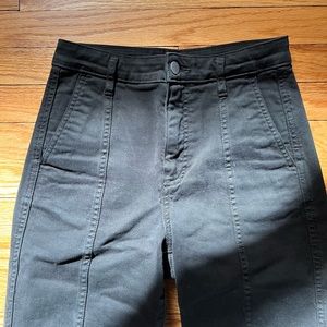 Everlane black utility barrel pant